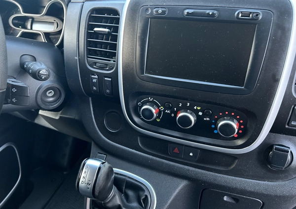 Renault Trafic cena 54000 przebieg: 162000, rok produkcji 2019 z Świdnica małe 79